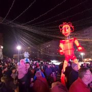 Papusi Uriase giant puppet The Sky Iasi