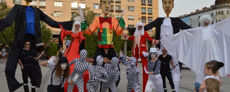 Parada Stradala Streets Parade Trupa de Dans si Entertainment The Sky Iasi by Adrian Stefan